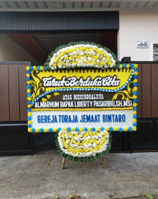 Papan Bunga Duka di Cirangkong