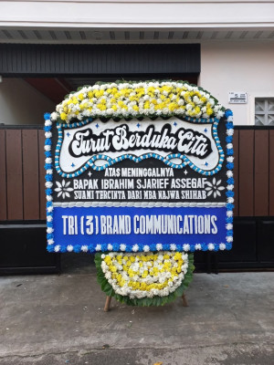 Papan Bunga Duka di Cirangkong